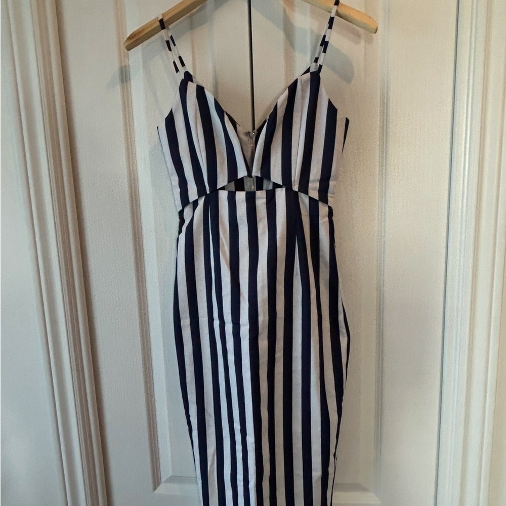 Away Blue and White cut out Midi Dress Spaghetti Strap❤️XS